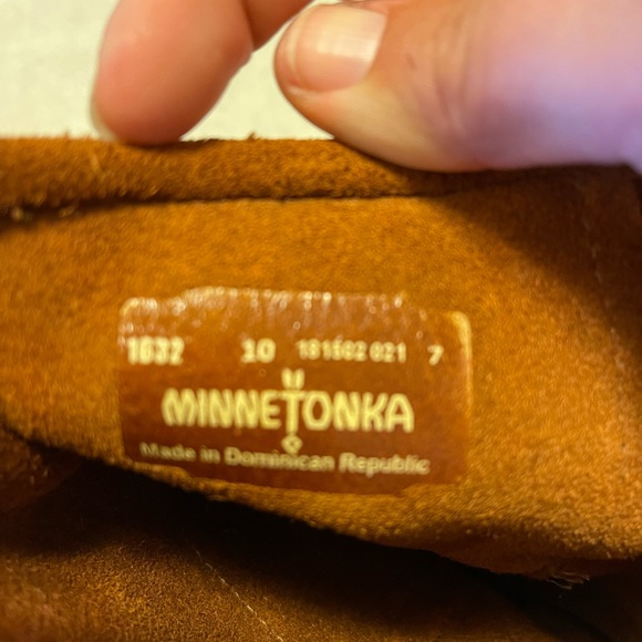 Minnetonka 3 layer fringe boots - Picture 7 of 7